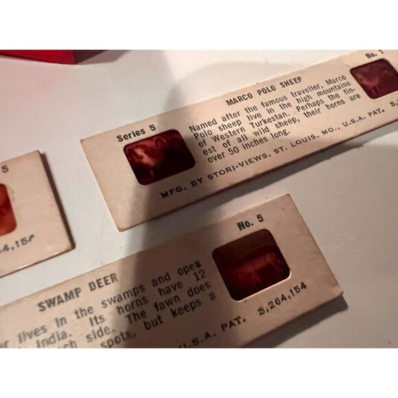 Vintage 1950s Stori-Views Red Plastic 3D Film Viewer with 5 Wildlife Film Strips - Picture 4 of 8